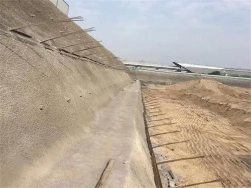 安达河道边坡加固